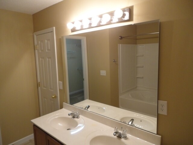 Building Photo - 4609 Twin Spires Dr