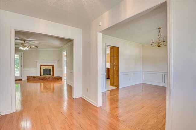 Building Photo - 4628 Peavine Ct