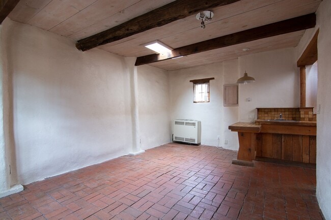 Building Photo - 245/247 Casados St