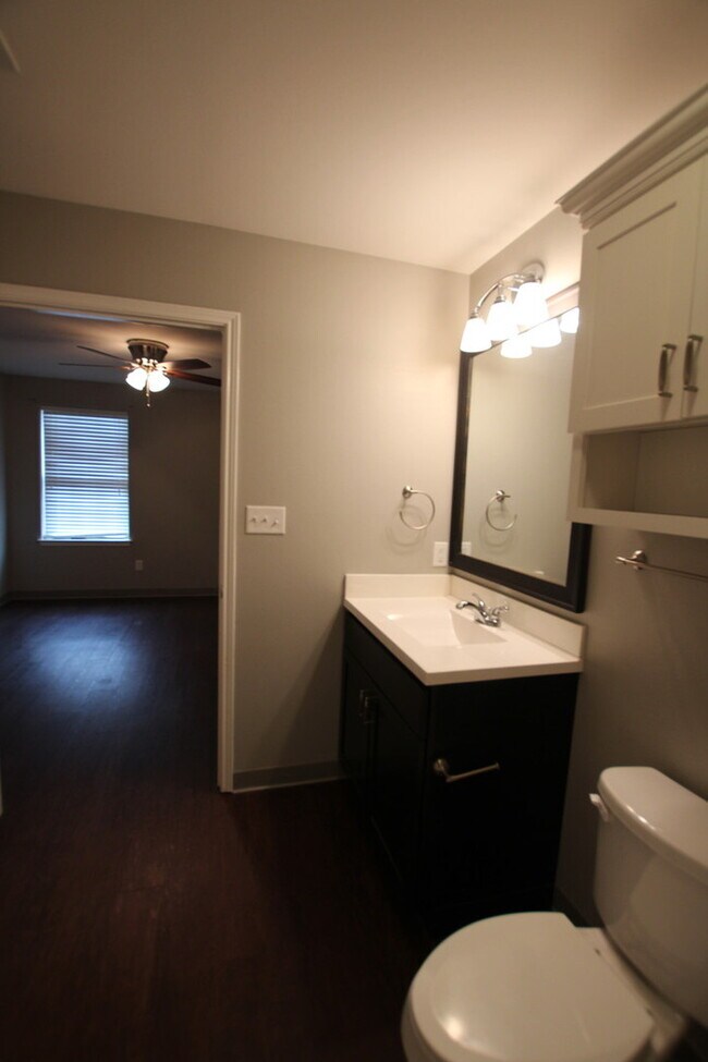 Building Photo - 3 Bedroom Duplex near UT Tyler!