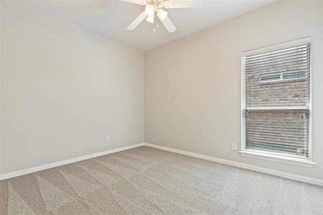 Building Photo - 10129 Sanden Dr