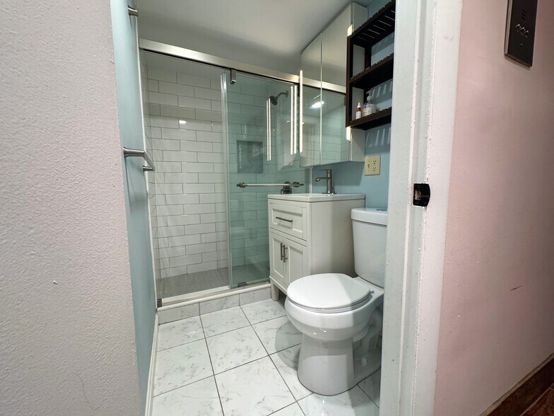 Building Photo - 53A Saint Paul St