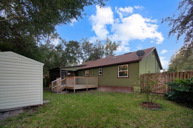Building Photo - 209 Jasmine Rd