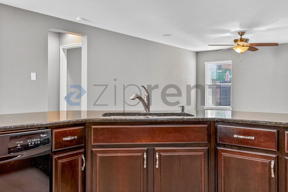 Building Photo - 7614 Heavenly Arbor