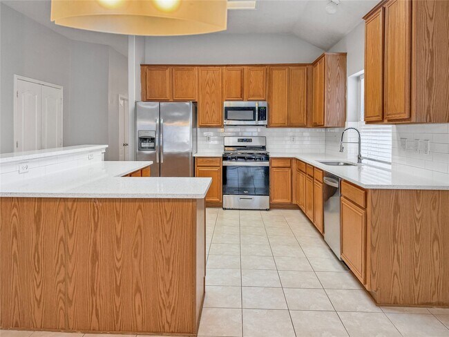 Building Photo - 3402 Pebble Beach Ln