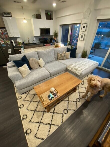 Building Photo - 4361 S Congress Ave