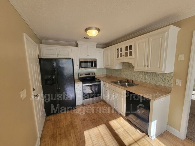 Building Photo - 2205 Whitney S Ct