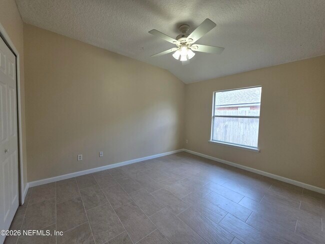 Building Photo - 739 Wakemont Dr