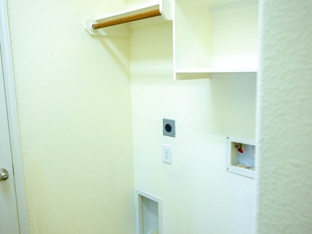 Building Photo - 10007 Shire Green Ln