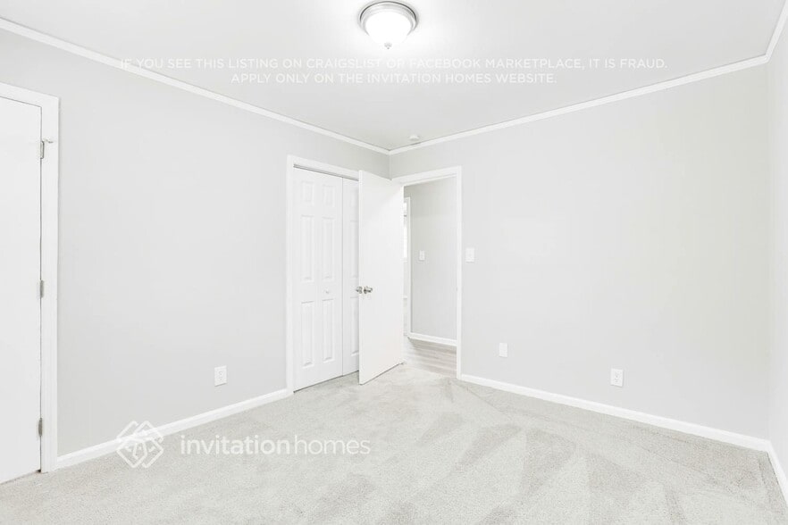 Building Photo - 2550 Greenwood Cir