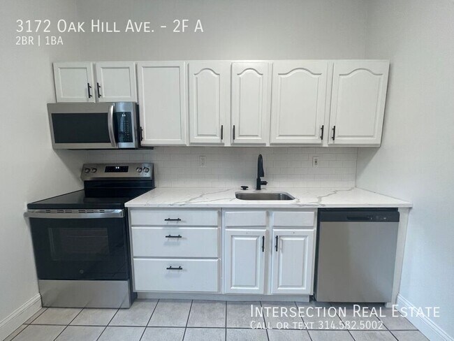 Building Photo - 3172 Oak Hill Ave
