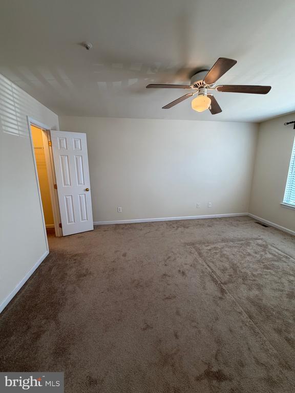 Building Photo - 3906 Elan Ct
