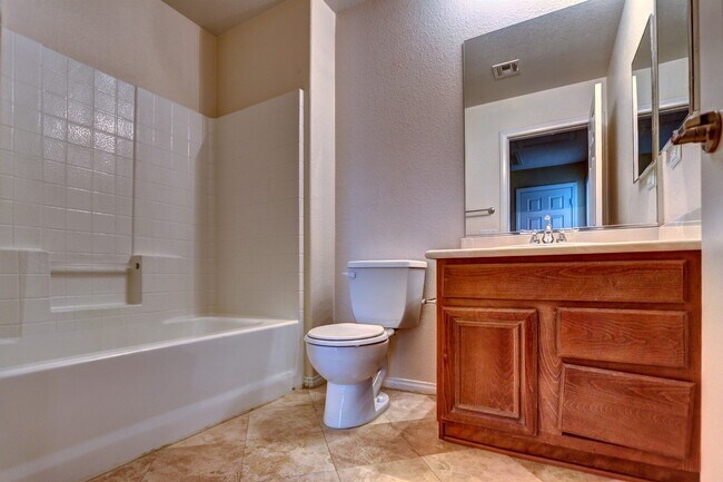 Building Photo - 6807 Pleasantville Ct