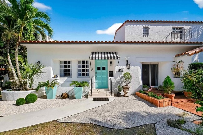 Building Photo - 800 NE 97th St