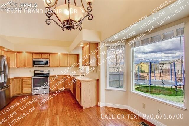 Building Photo - 6926 Grand Prairie Dr