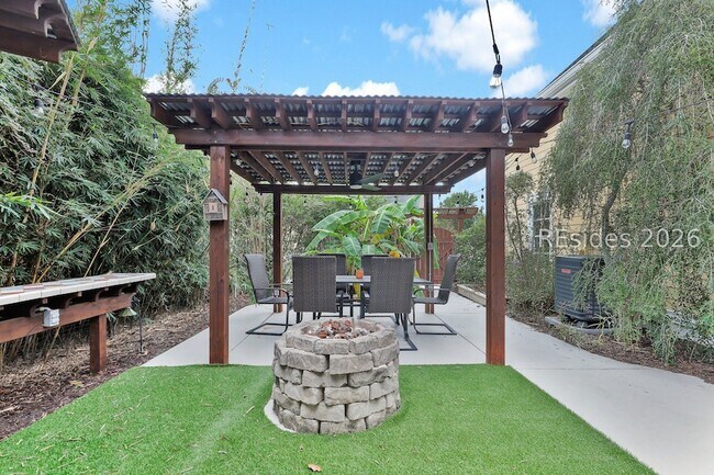 Building Photo - 19 Mahalo Ln