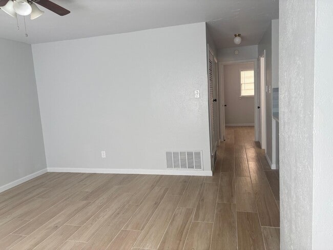 Building Photo - 2409 45th St