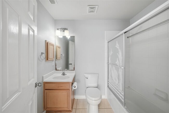 Building Photo - 7027 Waveland Dr