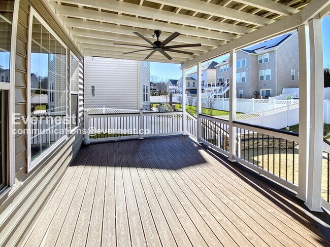 Building Photo - 99 Coachman Cir