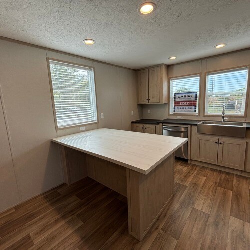 Building Photo - 928 Sharpe Rd