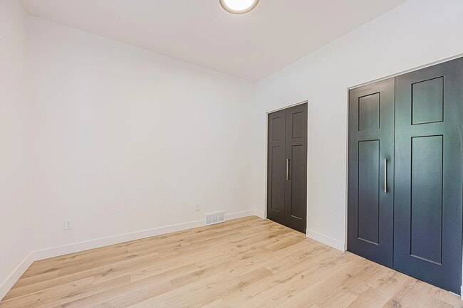 Building Photo - South University Drive