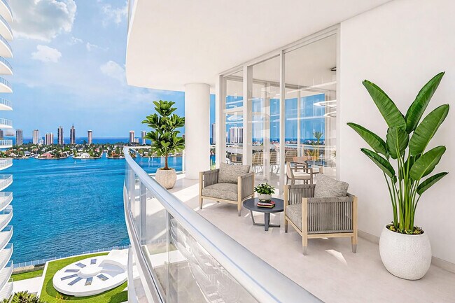 Building Photo - 220 Lake Shore Dr