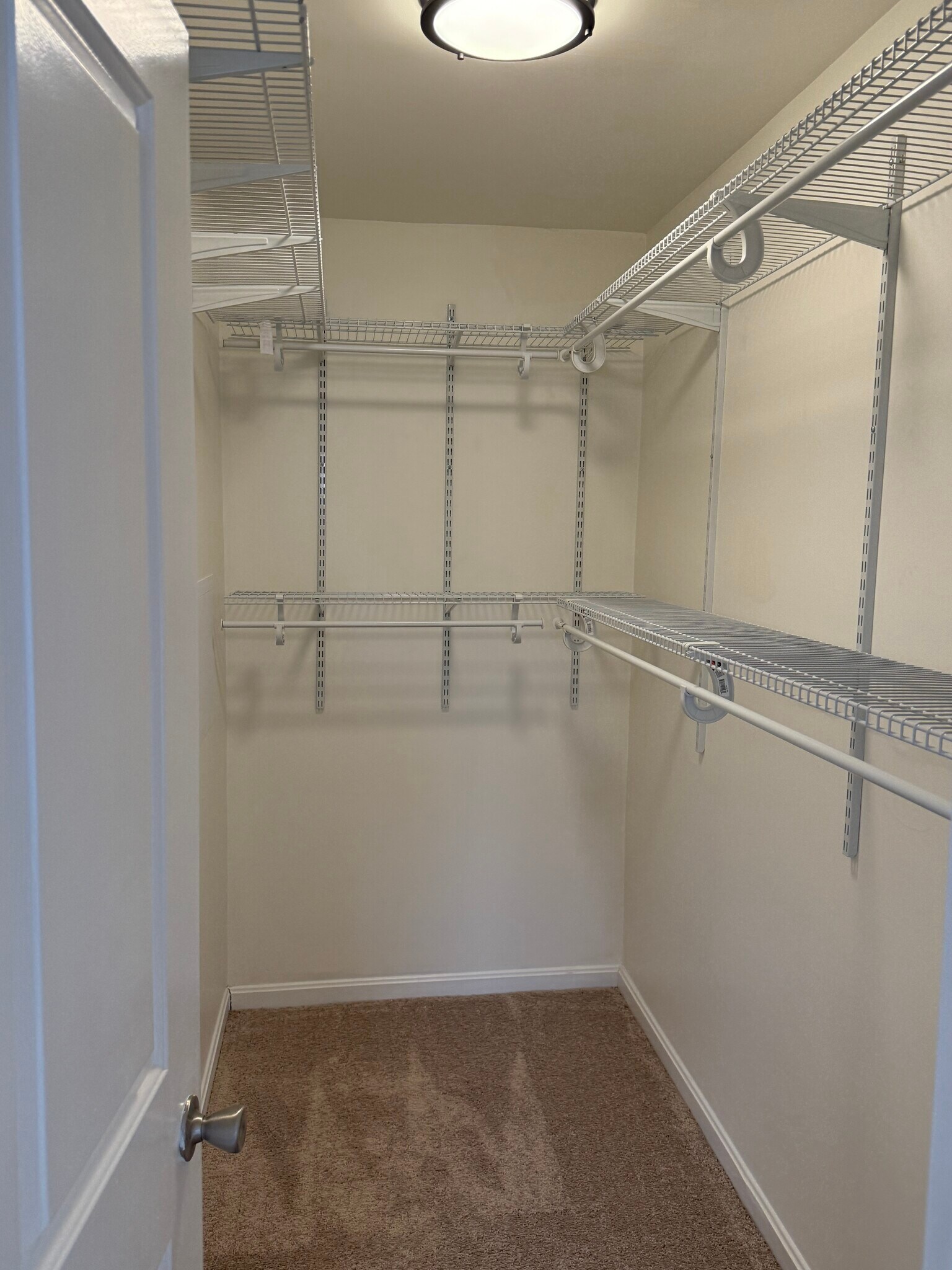 Bedroom 2 - 4630 Dillon St