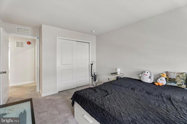 Building Photo - 46 Continental Wy