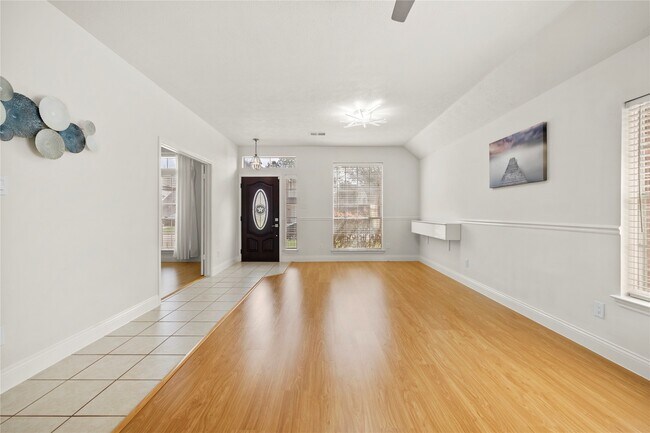 Building Photo - 16314 Cobble Springs Ct