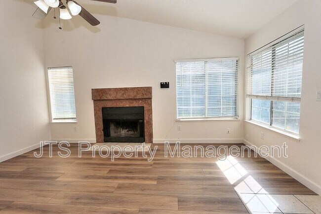 Building Photo - 7733 Temwoods Way