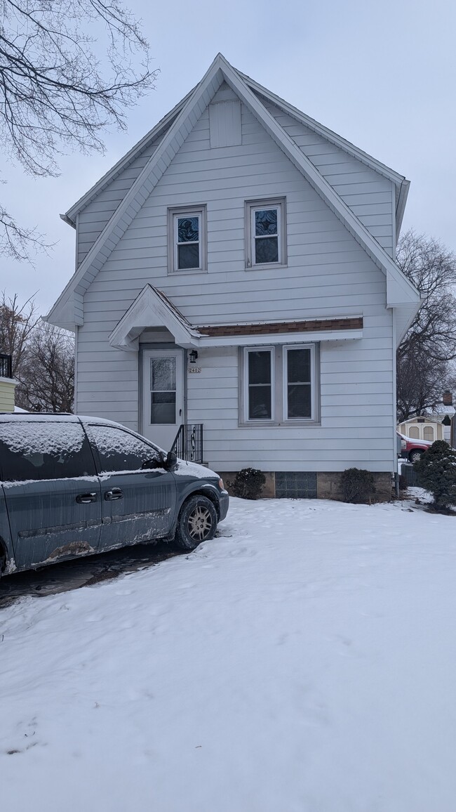 Building Photo - Grange