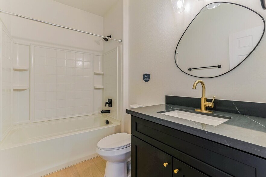 Building Photo - 11050 E Segura Ave