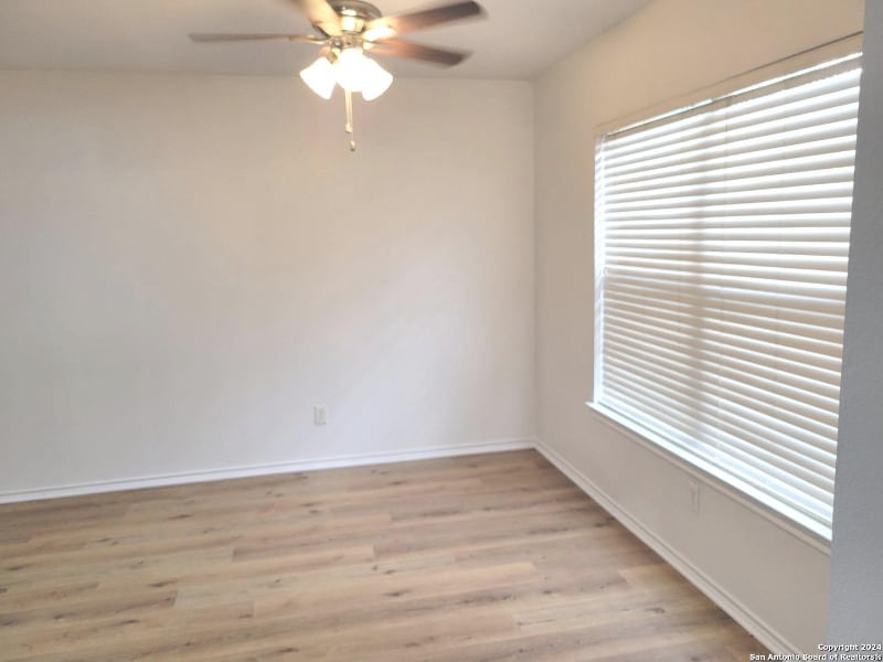 Building Photo - 10707 Juniper Pass