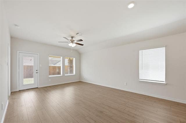 Building Photo - 1315 Hopes Lk Dr