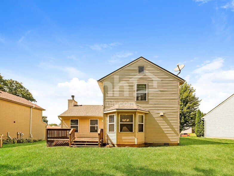 Building Photo - 4102 Loyala Chase Ln