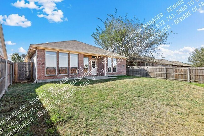 Building Photo - 2021 Haylee Dr