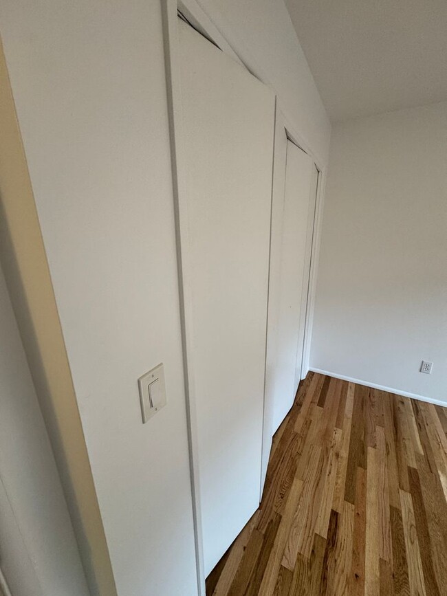 Building Photo - Beautifully remodeled 4 bedroom with ADU! PVT backyard, garage pets ok!