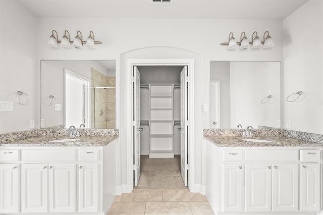 Building Photo - 4138 Maclin Dr