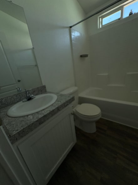 Building Photo - 435 E Gardena Blvd