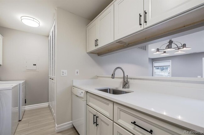 Building Photo - 2621 Thornbrier