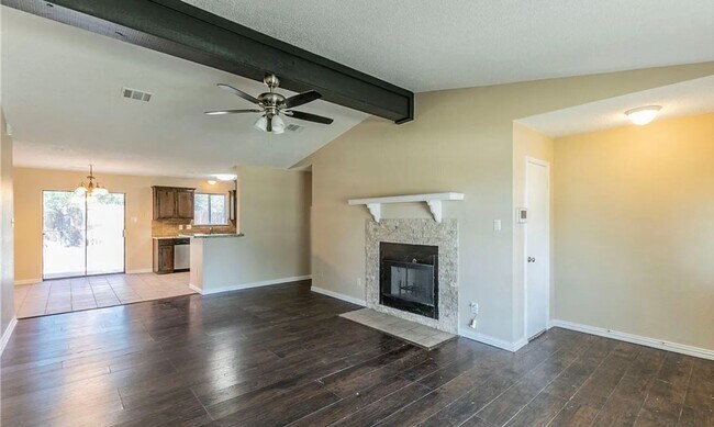 Building Photo - 802 Antelope Trail