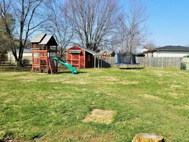 Building Photo - YOU CAN STOP YOUR SEARCH! BRAND NEW Jeffersontown Rental with 3 Bedrooms, 2 Full Baths, Brick Hom...