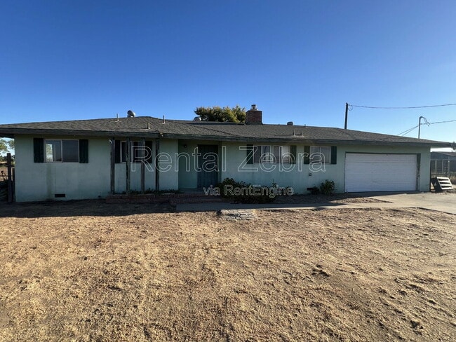 Building Photo - 12640 Le Grand Rd