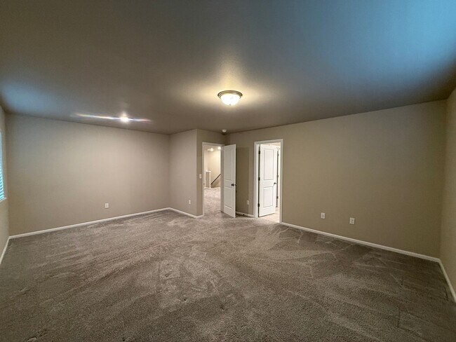 Building Photo - Spacious, modern 5-bed, 2.75-bath in sought-after Daisy Crossing Community in Sultan