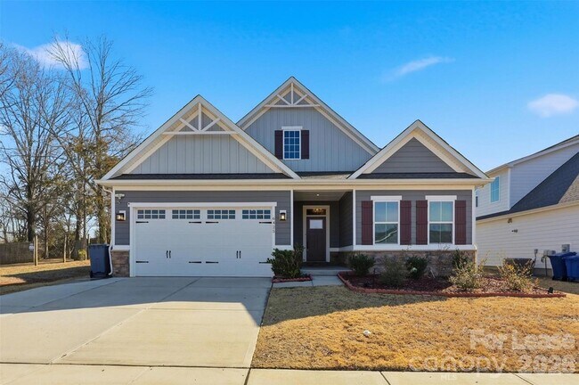 Building Photo - 6425 Cumberland Dr