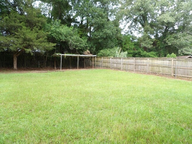 Building Photo - Yellowleaf Drive, Enterprise, AL