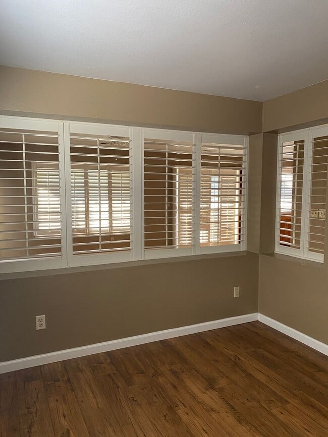 Building Photo - 3 bedroom 3 bathroom Salida Home