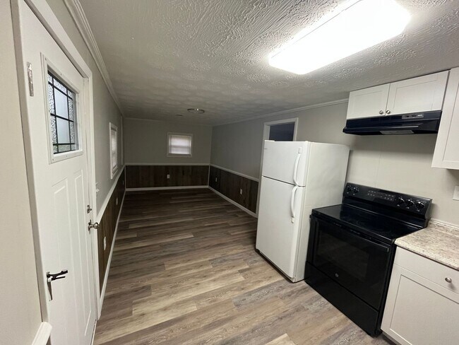 Building Photo - 1 Bedroom 1 Bath Home located in Baileyton, TN