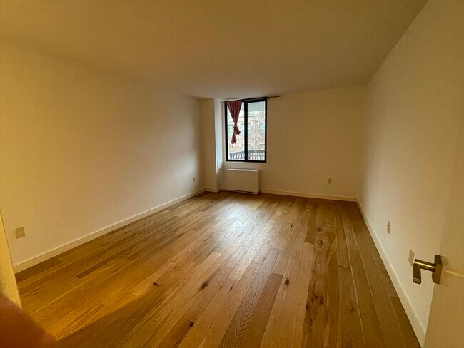 Building Photo - 50 Longwood Ave