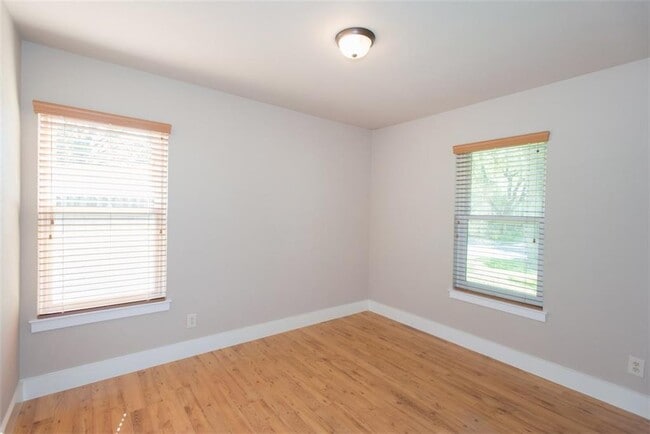 Building Photo - 4605 Clawson Rd